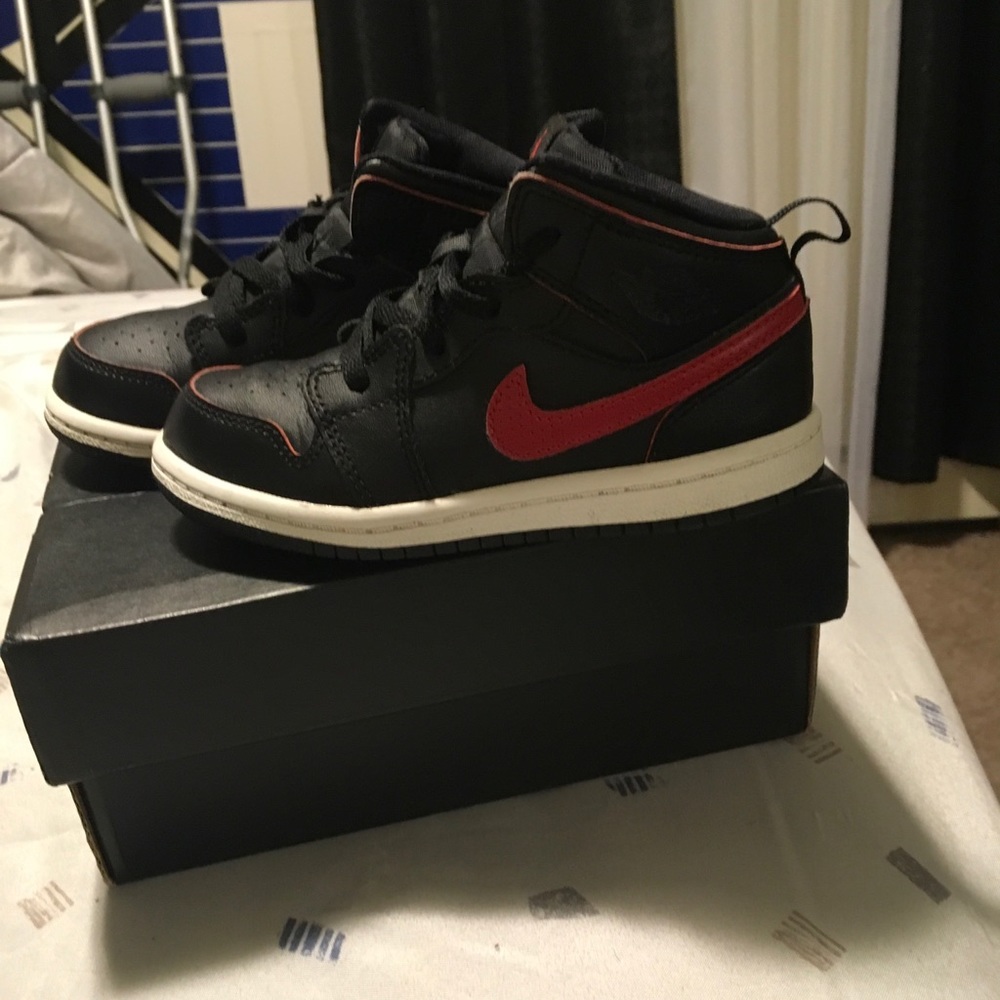 Toddler Shoes 9c